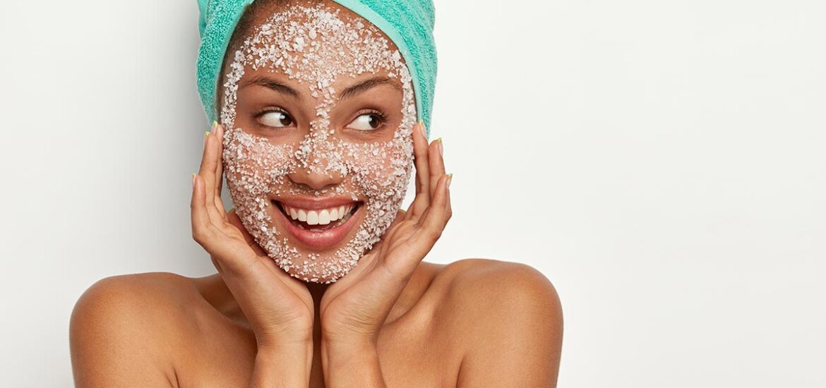 Routine de soins du visage pour les peaux sensibles